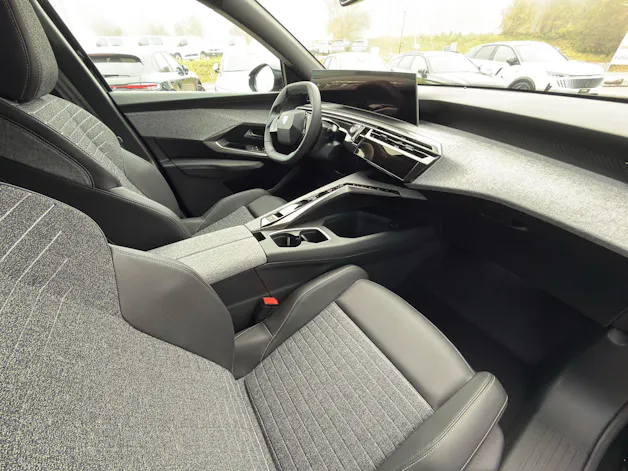 PEUGEOT 3008 145 e-DSC6 Hybrid Allure Premium
