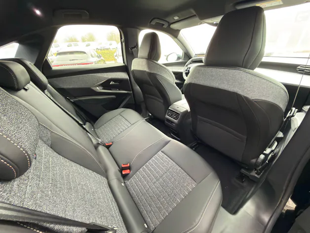 PEUGEOT 3008 145 e-DSC6 Hybrid Allure Premium