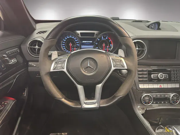 MERCEDES-BENZ SL 63 AMG Speedshift