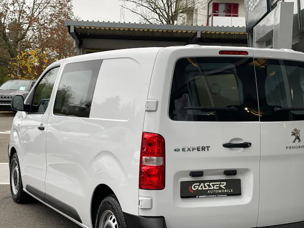 PEUGEOT Expert 50 KWh Premium Standard