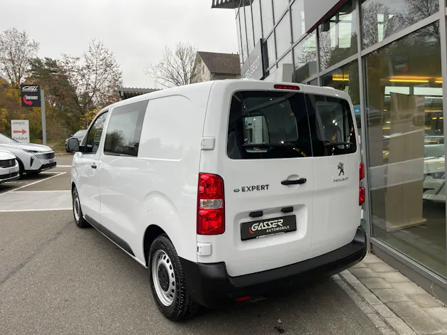 PEUGEOT Expert 50 KWh Premium Standard