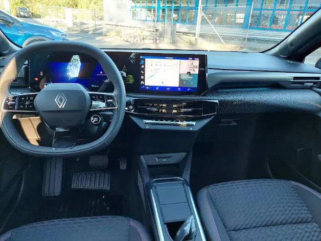 RENAULT Clio 1.8 E-Tech techno