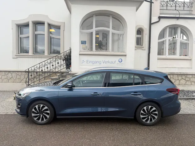FORD Focus Station Wagon 1.0i EcoB Hybrid 155 Titanium