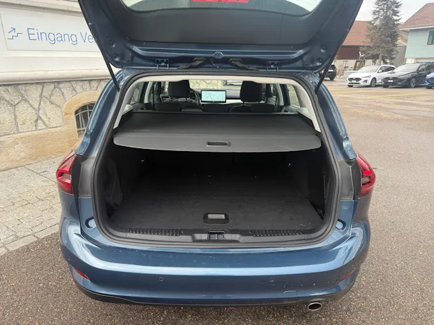 FORD Focus Station Wagon 1.0i EcoB Hybrid 155 Titanium