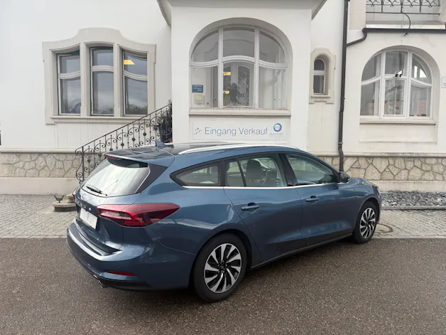 FORD Focus Station Wagon 1.0i EcoB Hybrid 155 Titanium