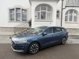 FORD Focus Station Wagon 1.0i EcoB Hybrid 155 Titanium