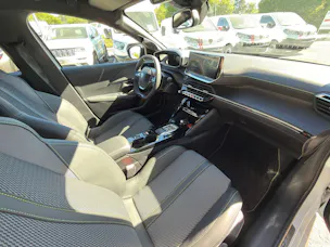 PEUGEOT 208 Elektrik 115kW GT