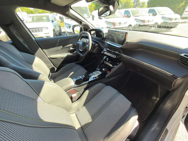 PEUGEOT 208 Elektrik 115kW GT
