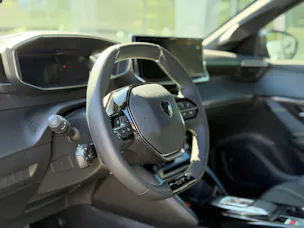 PEUGEOT 208 Elektrik 115kW GT