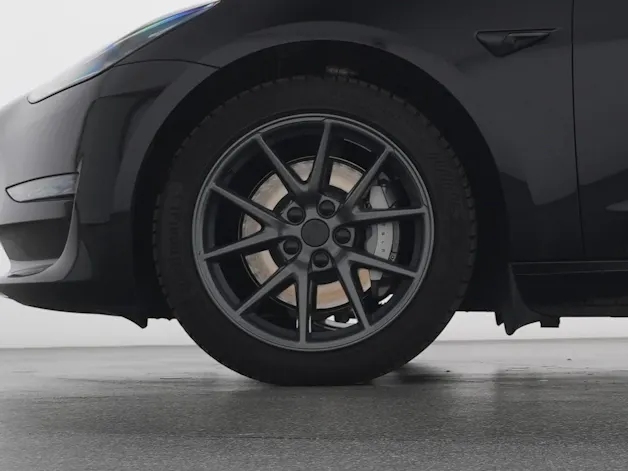 Tesla Model 3 Long Range RWD
