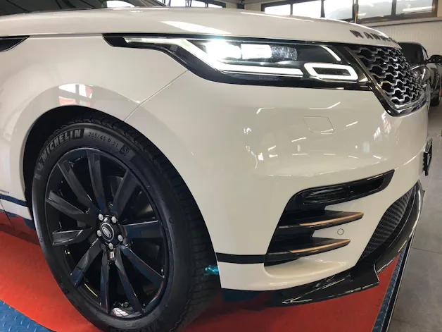 Land Rover Range Rover Velar R-Dynamic D 300 S Automatic
