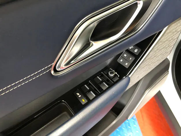 Land Rover Range Rover Velar R-Dynamic D 300 S Automatic