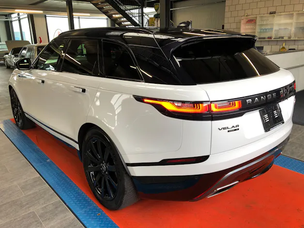 Land Rover Range Rover Velar R-Dynamic D 300 S Automatic