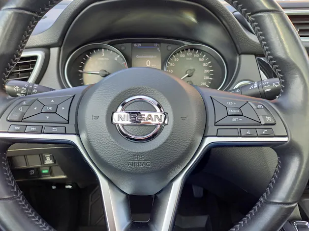NISSAN Qashqai 1.7 dCi tekna+ Xtronic ALL-MODE 4x4