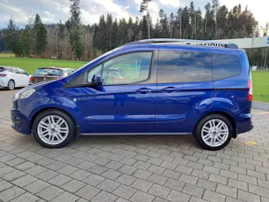 FORD Tourneo Courier 1.0 SCTi Titanium