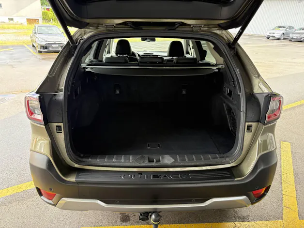Subaru Outback 2.5i Luxury