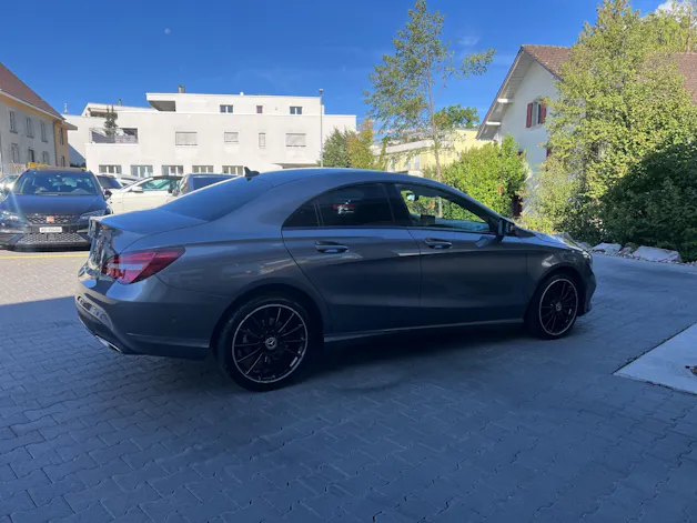 MERCEDES-BENZ CLA 200 Night Star 7G-DCT