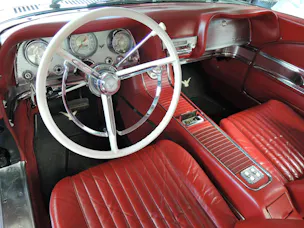 FORD Thunderbird Coupé