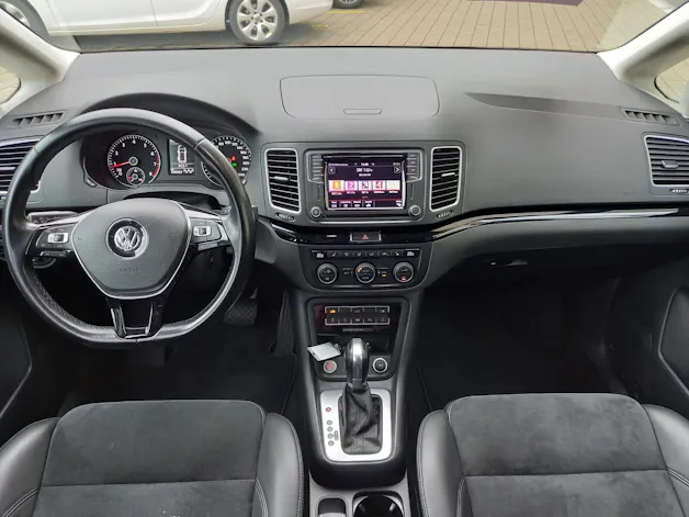 VW Sharan 1.4 TSI BlMT Highline DSG **7 Sitze**