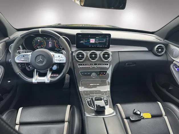 MERCEDES-BENZ C 63 S AMG Performance