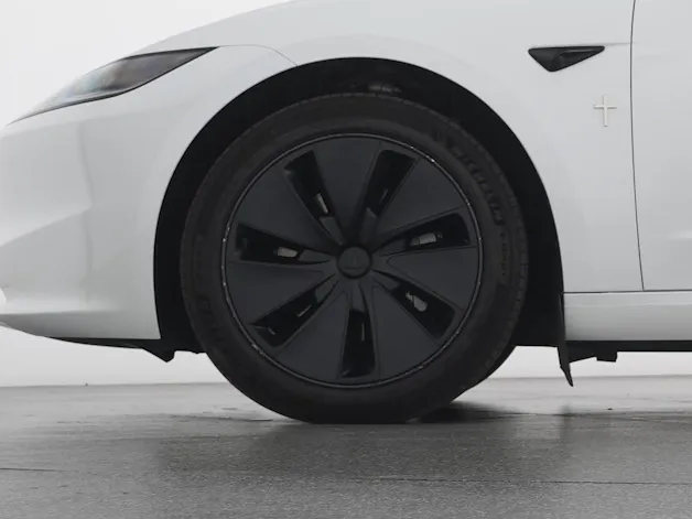 Tesla Model 3 Long Range Dual Motor AWD