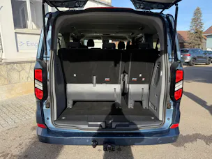 FORD Tourneo Bus 320 L1H1 Titanium Automat