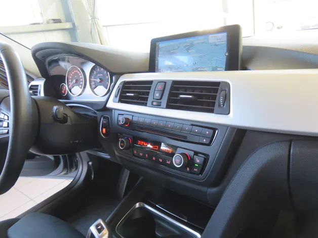 BMW 320i Touring Steptronic