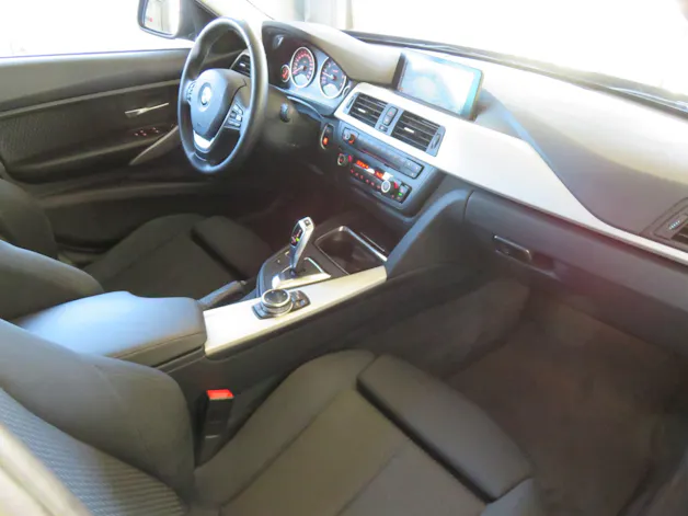 BMW 320i Touring Steptronic
