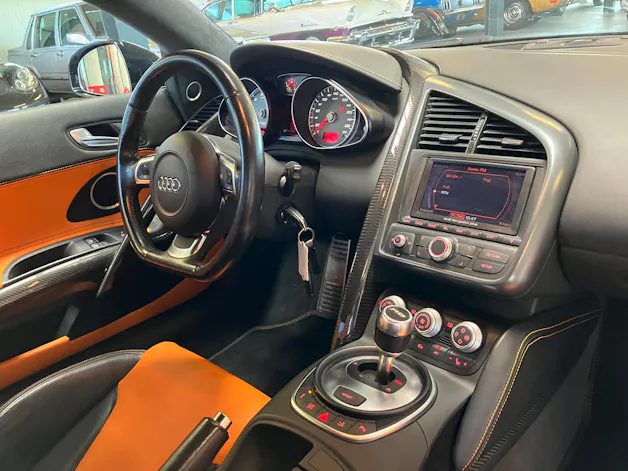 AUDI R8 Coupé 4.2-V8 R-Tronic