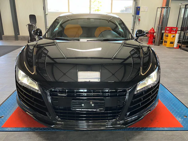 AUDI R8 Coupé 4.2-V8 R-Tronic