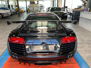 AUDI R8 Coupé 4.2-V8 R-Tronic