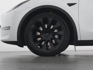 Tesla Model Y Long Range