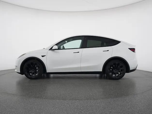 Tesla Model Y Long Range