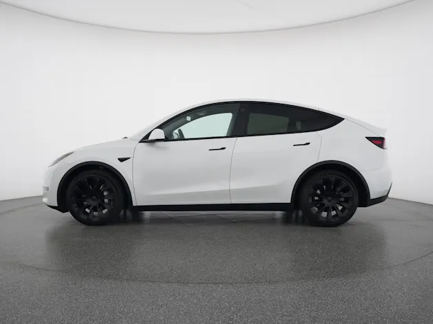 Tesla Model Y Long Range