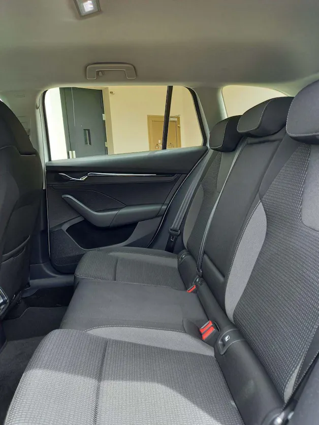 SKODA Octavia Combi 2.0 TDI DSG Ambition 4x4