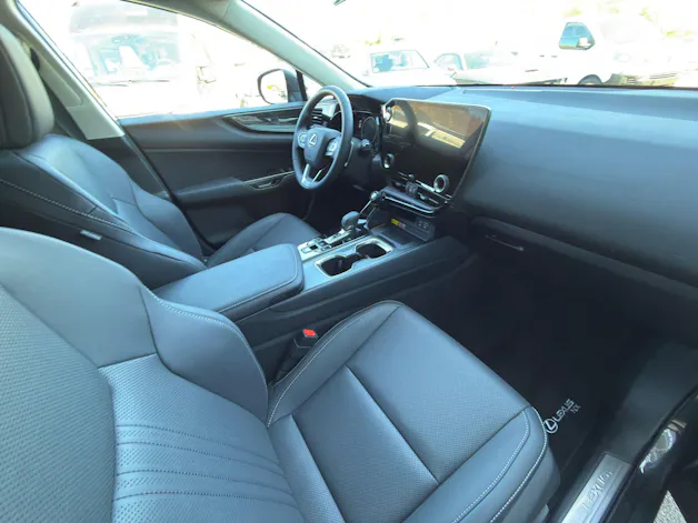 Lexus NX 350h E-FOUR Premium+