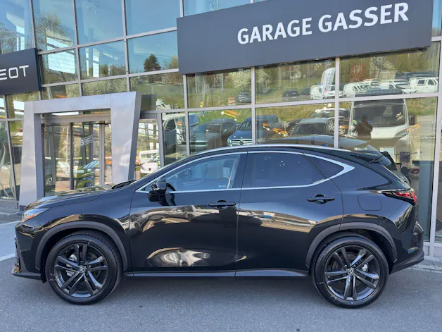 Lexus NX 350h E-FOUR Premium+