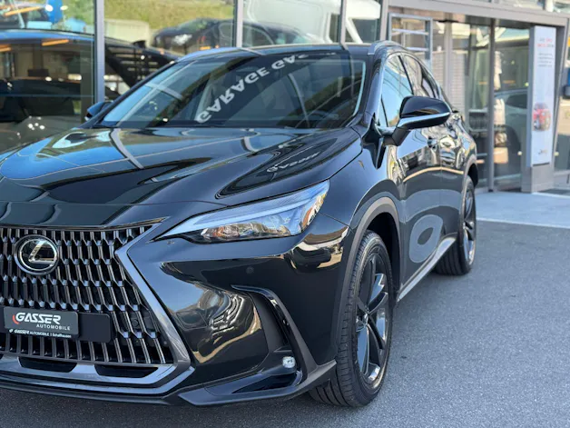 Lexus NX 350h E-FOUR Premium+