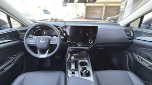 Lexus NX 350h E-FOUR Premium+