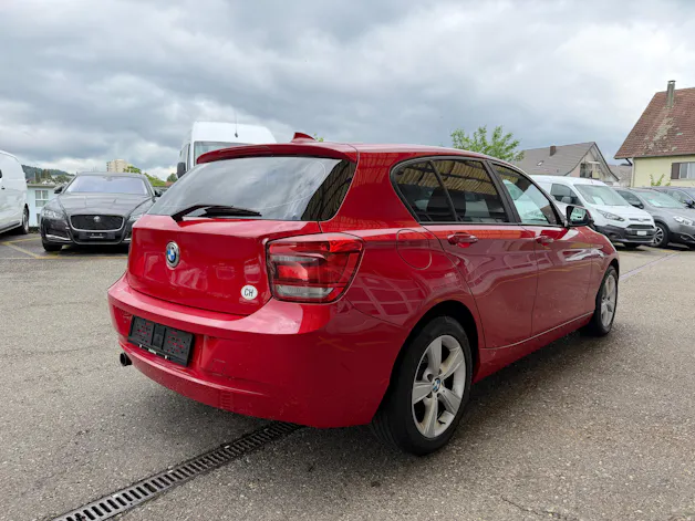 BMW 118i Sport Line Steptronic