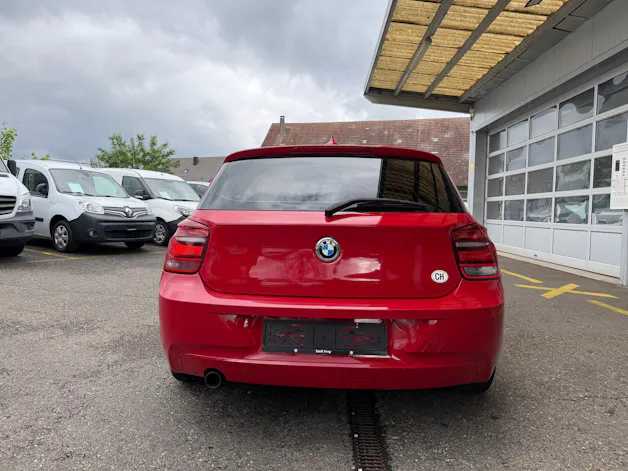 BMW 118i Sport Line Steptronic