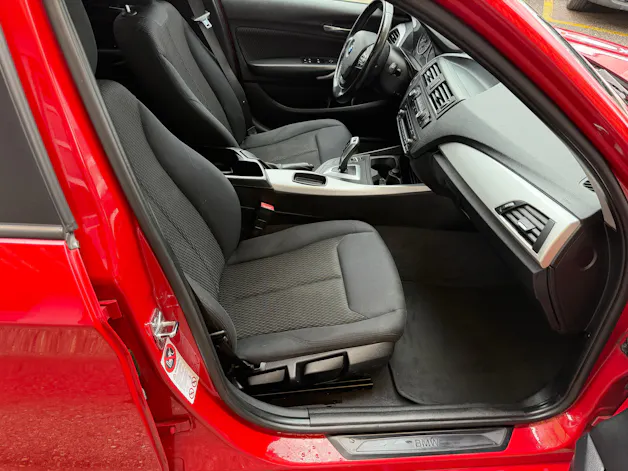 BMW 118i Sport Line Steptronic