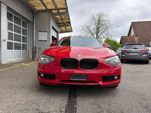 BMW 118i Sport Line Steptronic