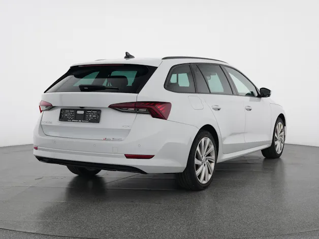 SKODA Octavia Combi 2.0 TDI DSG Style 4x4
