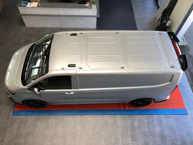 VW Transporter T7 2.0 TDI Lang