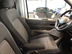 VW Transporter T7 2.0 TDI Lang