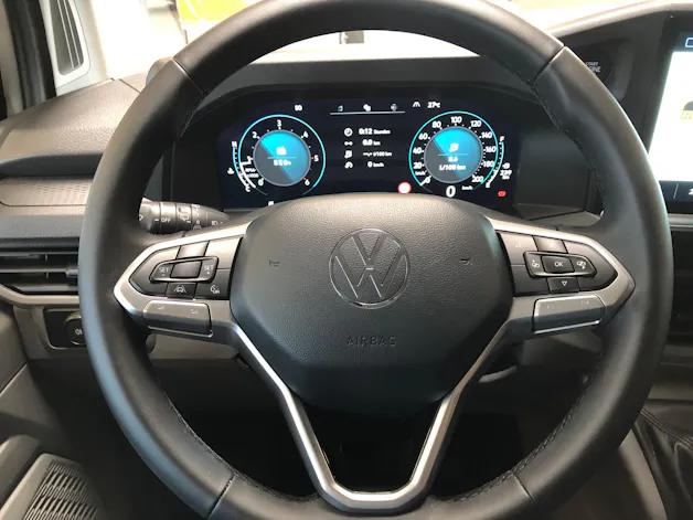 VW Transporter T7 2.0 TDI Lang