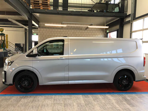 VW Transporter T7 2.0 TDI Lang