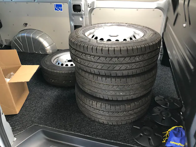 VW Transporter T7 2.0 TDI Lang