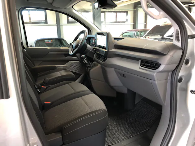 VW Transporter T7 2.0 TDI Lang